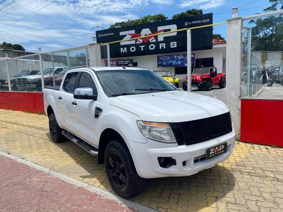 FORD RANGER 3.2 XLT 4X4 CD 20V DIESEL 4P AUTOMÁTICO